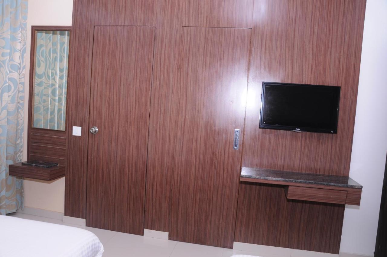 Hotel City Heart Shirdi Bilik gambar