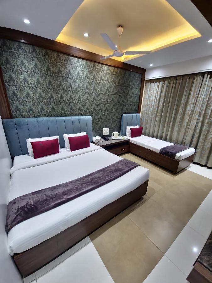 Hotel City Heart Shirdi Luaran gambar