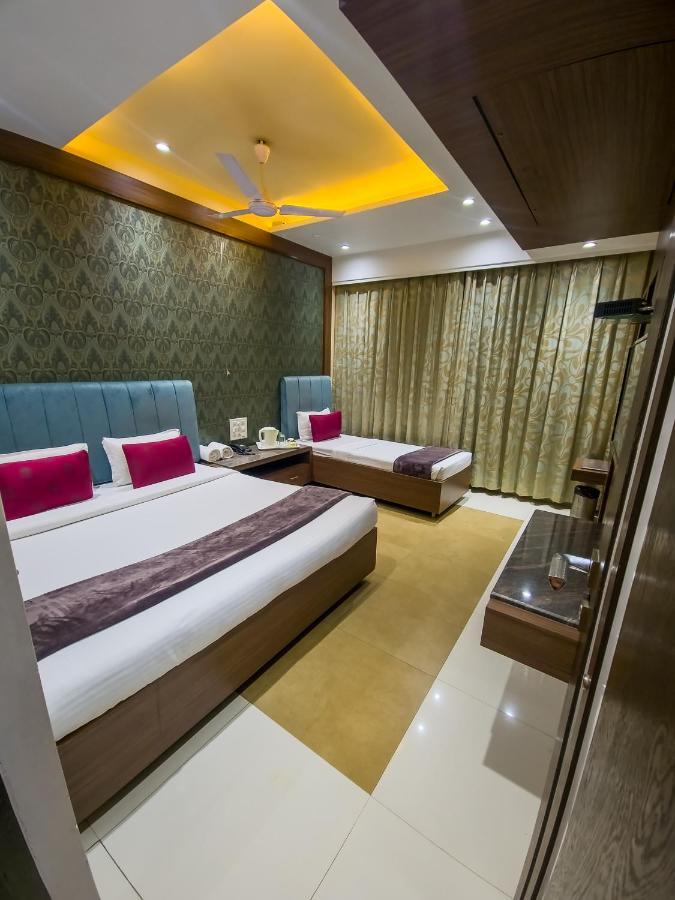 Hotel City Heart Shirdi Luaran gambar