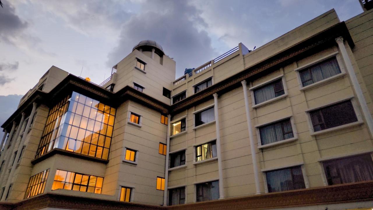 Hotel City Heart Shirdi Luaran gambar