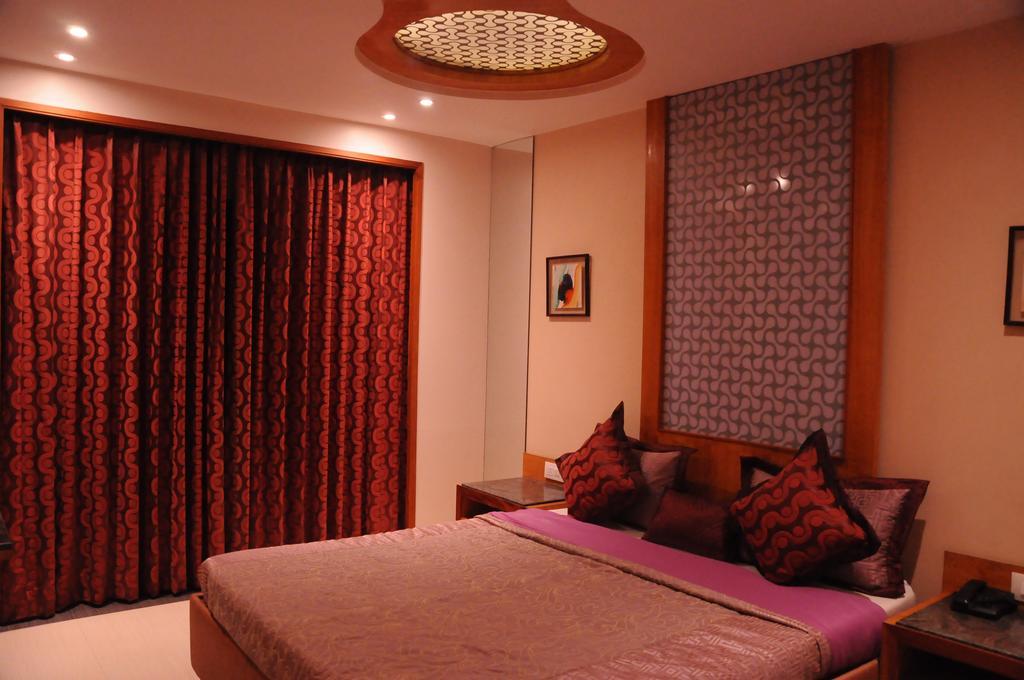Hotel City Heart Shirdi Luaran gambar