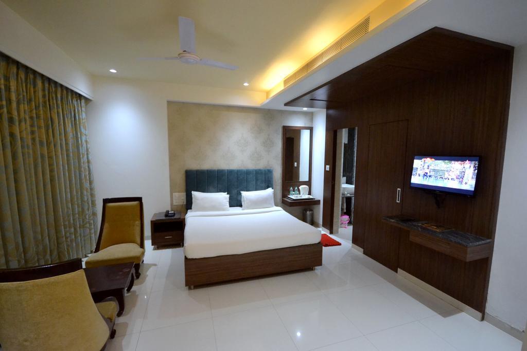 Hotel City Heart Shirdi Luaran gambar