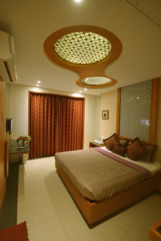 Hotel City Heart Shirdi Luaran gambar